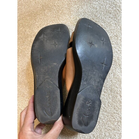 Clarks Women's Sandals Size 8.5M Brown Slip On Buckle Open Toe Leather - Picture 6 of 6